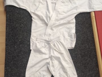 Kimono Decathlon, vel. 140
